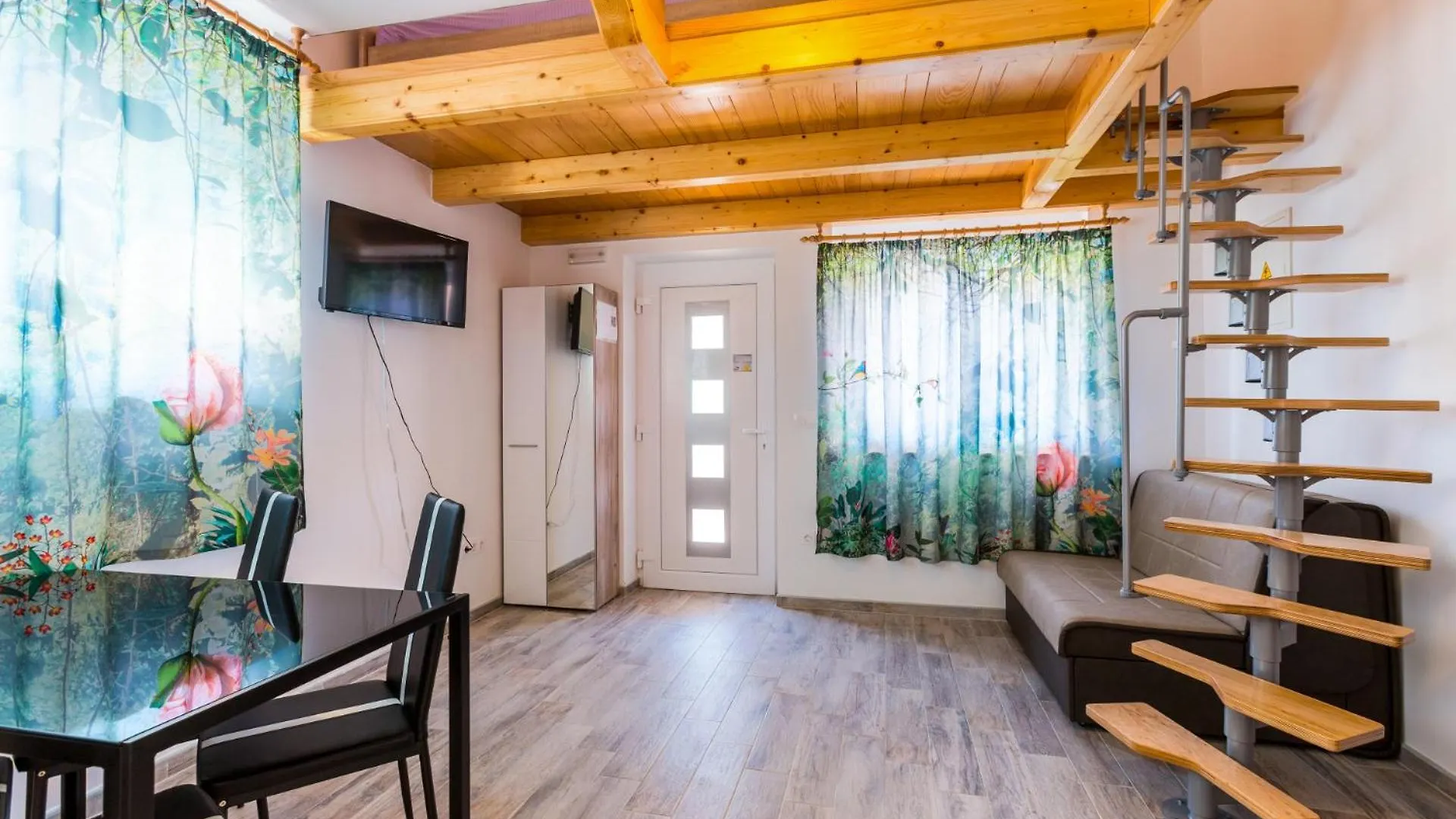 Irina - A1 Ground Floor - Mpolo Apartment Medulin 0*,  Croatia